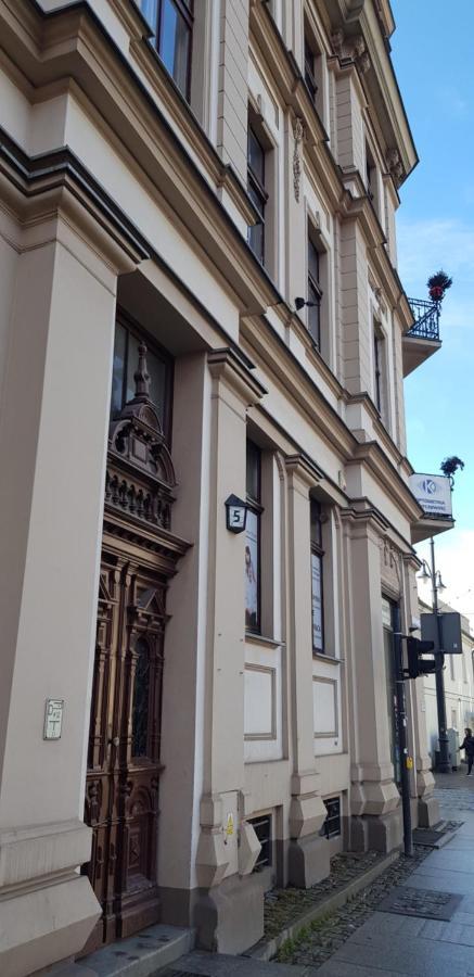 Astronomiczny Apartament , Mieszkanie 2 Pokojowe. Parking. Torun Exterior photo